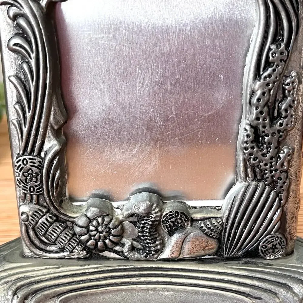 Ornate Godinger Silverplate Costal Seashell 3-Sided Tabletop Photo Frame Beach